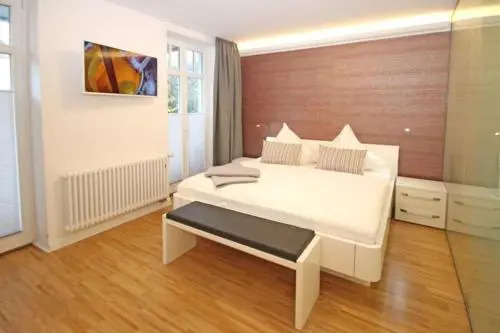 Deluxe Suites Villa Lowenstein