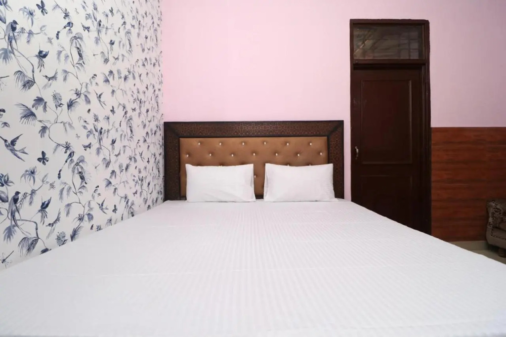 Oyo Flagship 701061 Hotel Arya