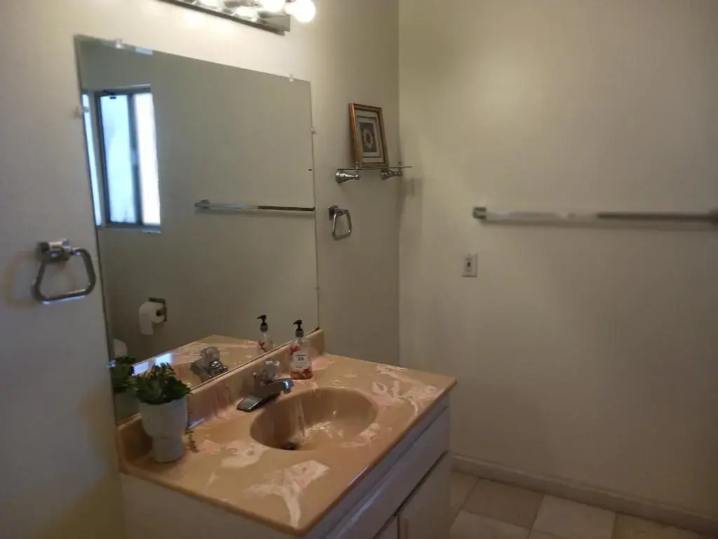 Hollywood Hills Heatpool BBQ Prime Location