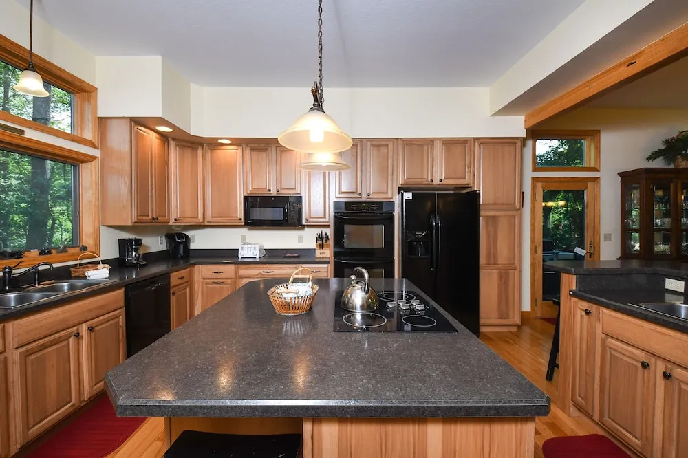 Wispering Woods 4 Bedroom House
