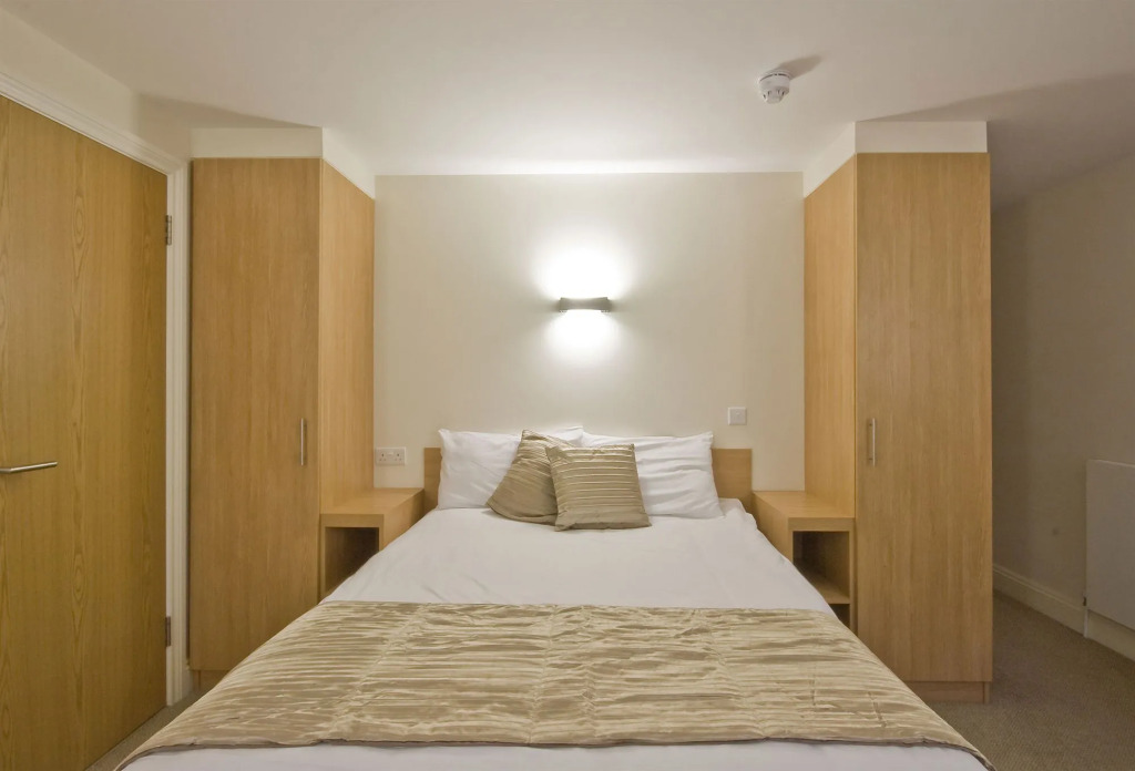 Queens Hotel