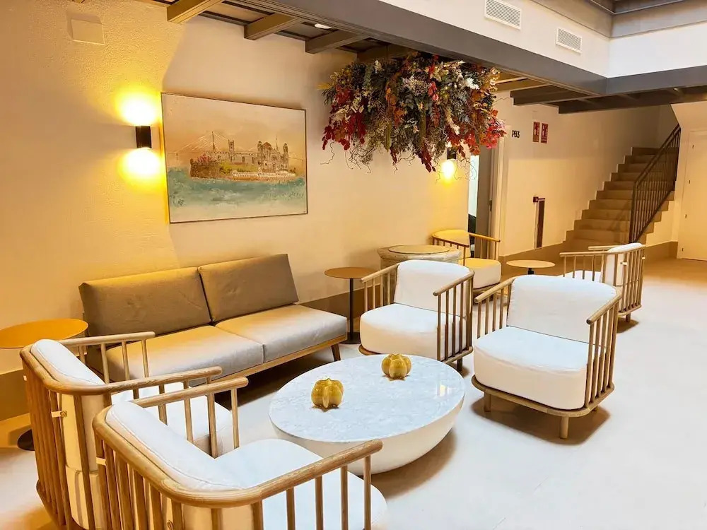 La Caleta QE Hotels