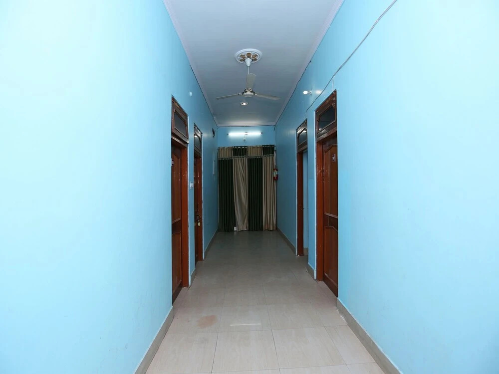 Hotel Dolly By OYO Rooms