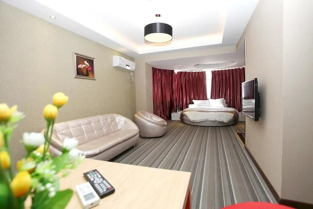Super 8 Zhengzhou JinShuiLu JingYiLu
