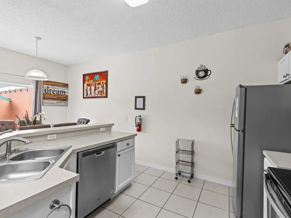 4bd Villa Near Epic Universe and Disney with private Pool townhouse