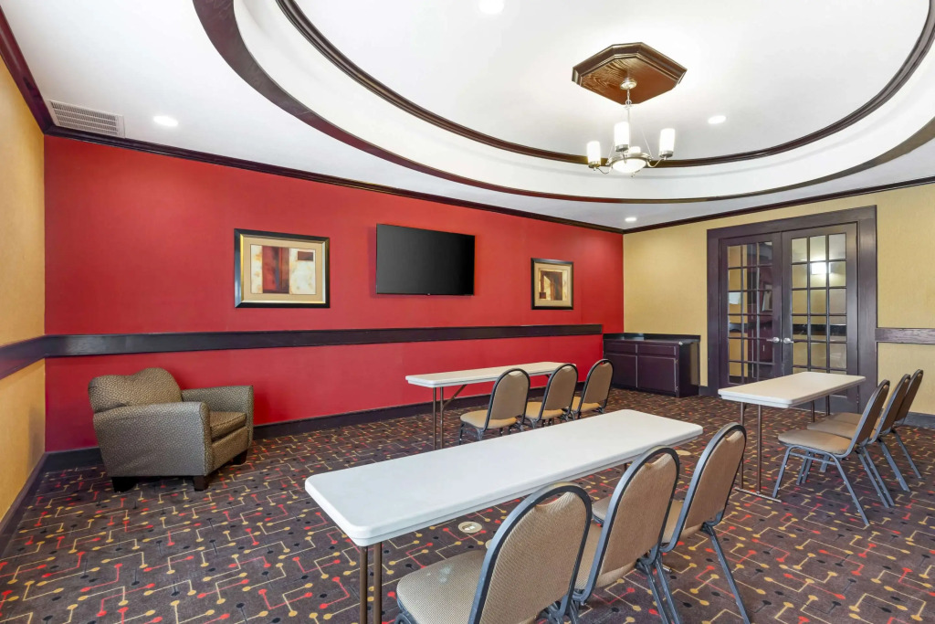 Quality Inn & Suites Groesbeck North