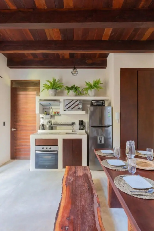 Stunning 2BR Boho Style Private Pool Garden Gated Community 24 7 Security Concierge