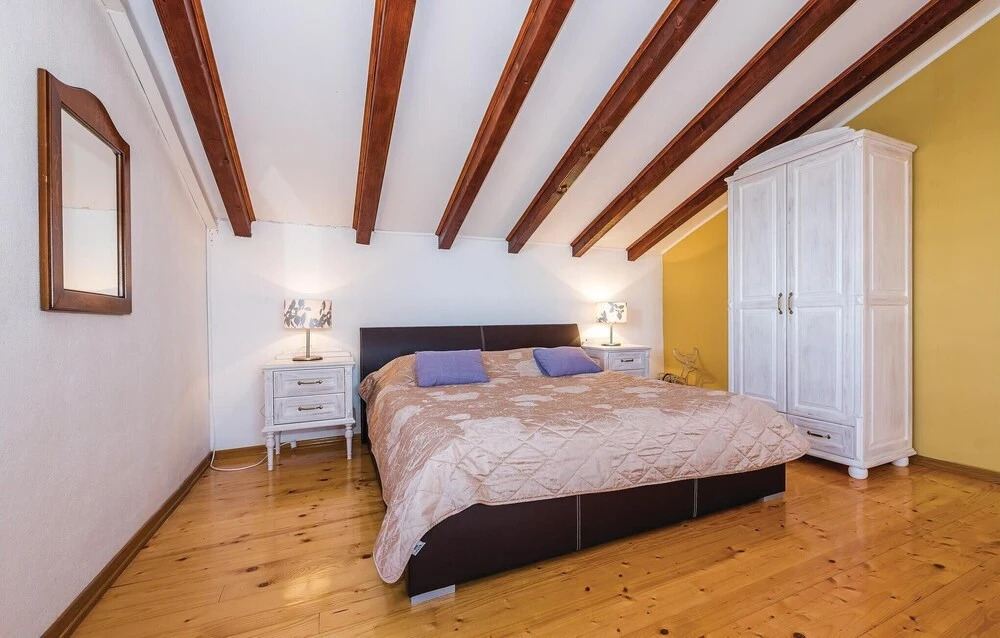 Awesome Home In Lozovac