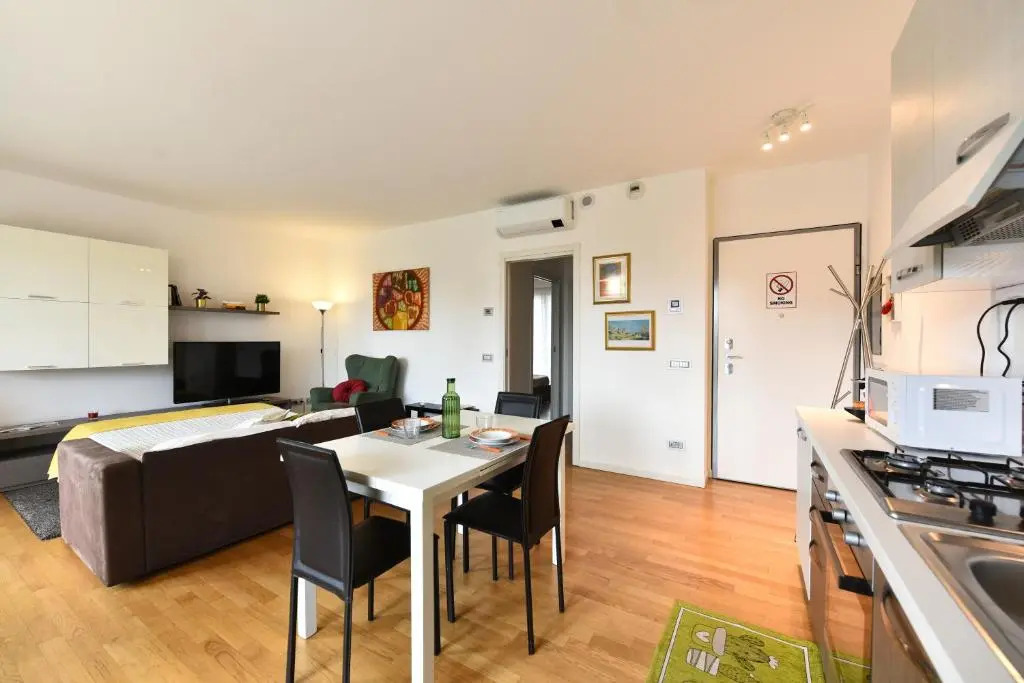 CaseOspitali - Casa Kikka elegante appartamento con balcone in nuovo condominio