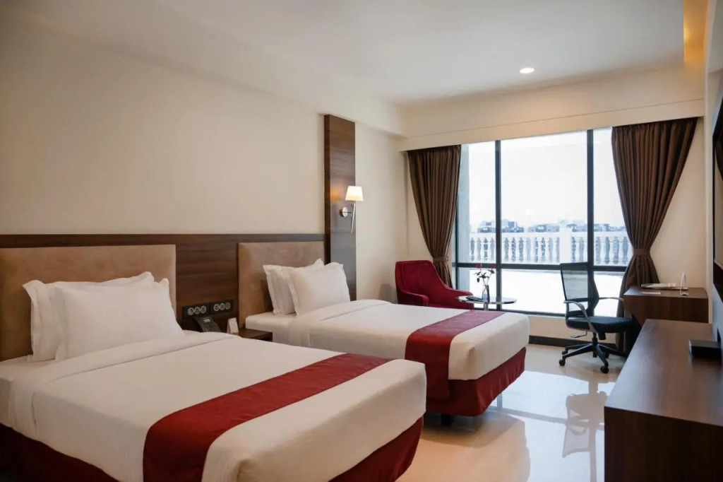 Hotel Tip Top International Pune