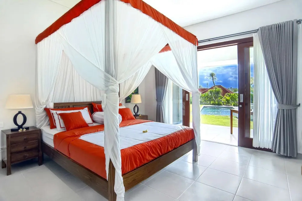 Luxury Villa in Bali near Beach, Bali Villa 2054