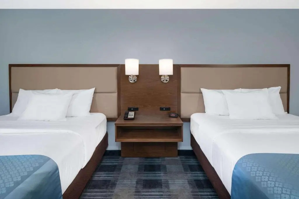 Wingate by Wyndham Mobile