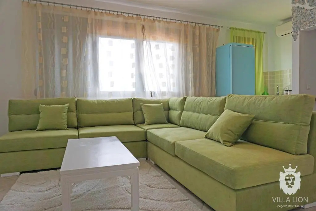 Villa Lion