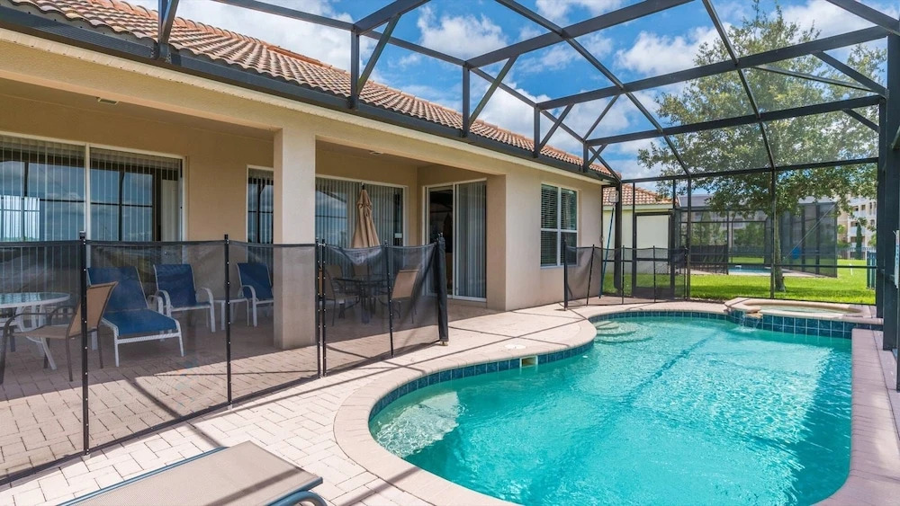 Lavish 4BR Home in Windsor Hills Resort
