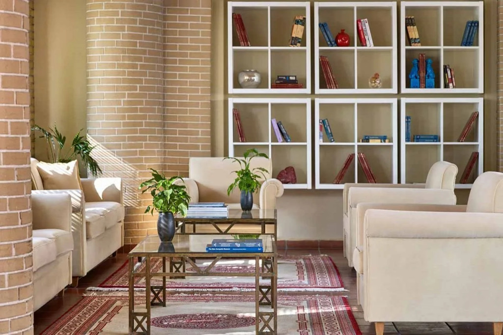 Blazer Suites Hotel