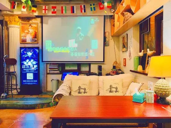 Hangzhou Biyi Bird Homestay (West Lake Qingzhiwu Branch)