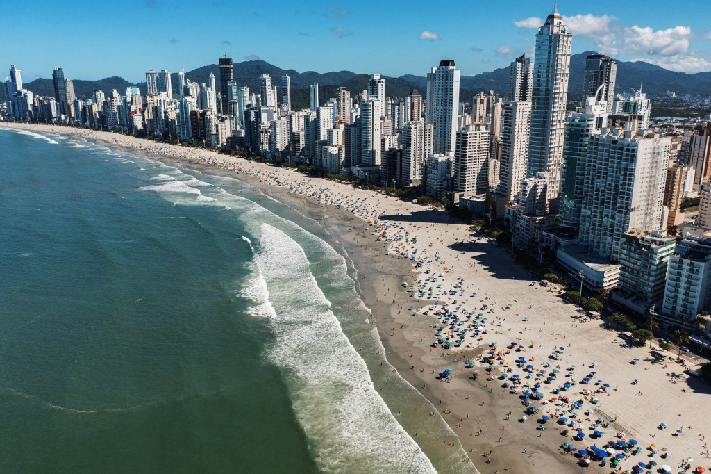 Apto Familiar A 60 Metros Da Praia Em Camboriú