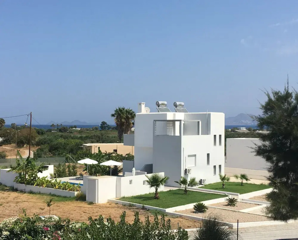 Lilu Villa 1 with Private Pool and Seaview