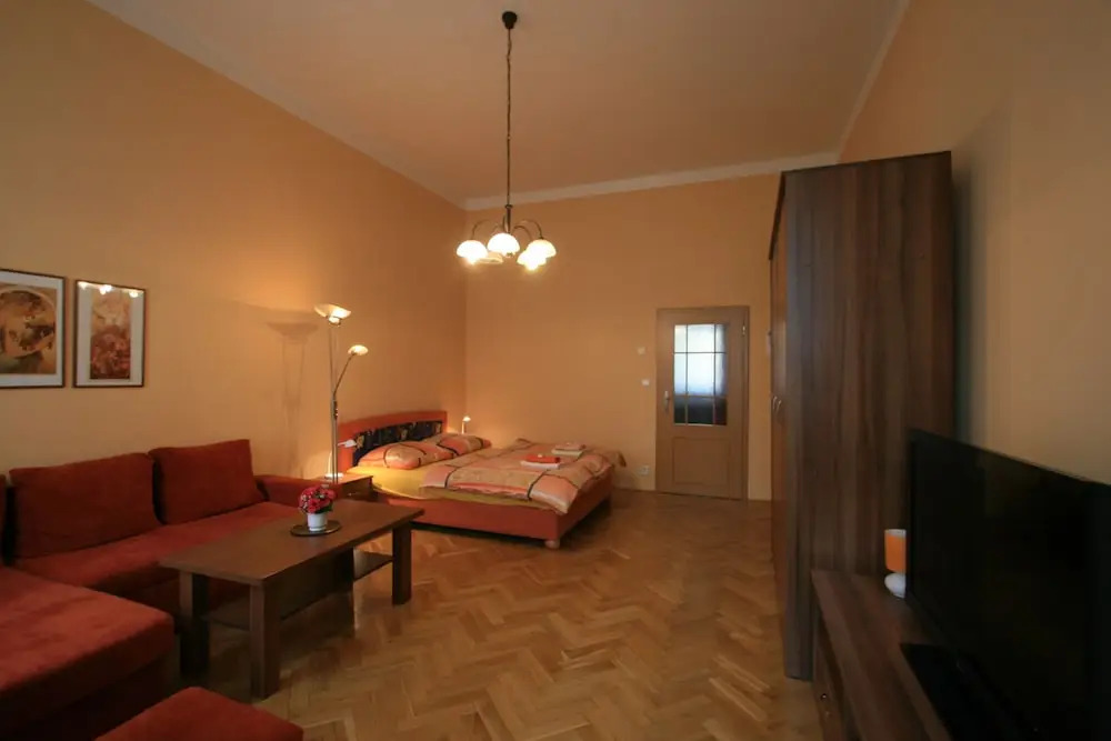 Apartment No. 19 Jaltská 3