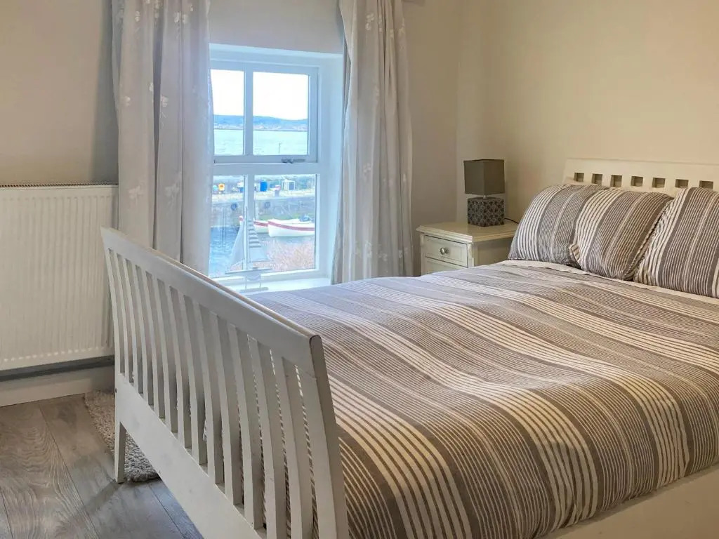 Cottage 170 - Roundstone