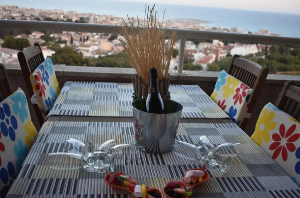 BEACH HOUSE. CASA CON PISCINA PRIVADA