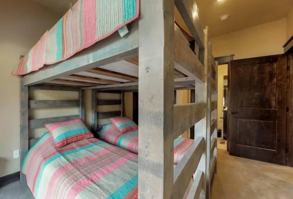 River Run Townhomes - 3 Bedroom - Walk to Slopes!