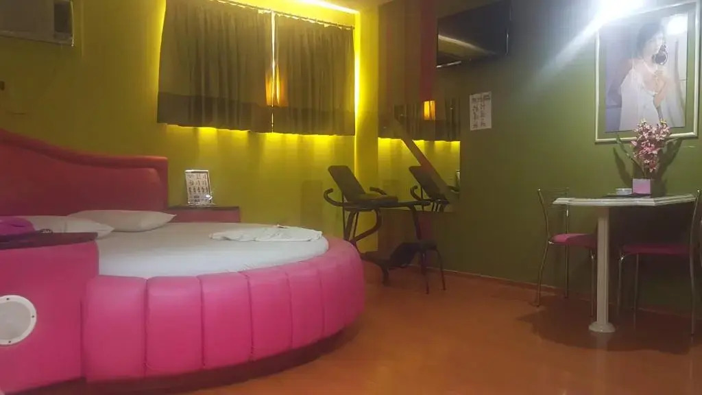 Hotel Lacqua Express