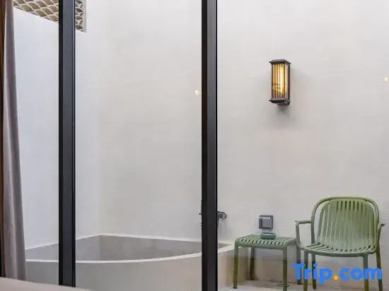 Private hot spring hotel