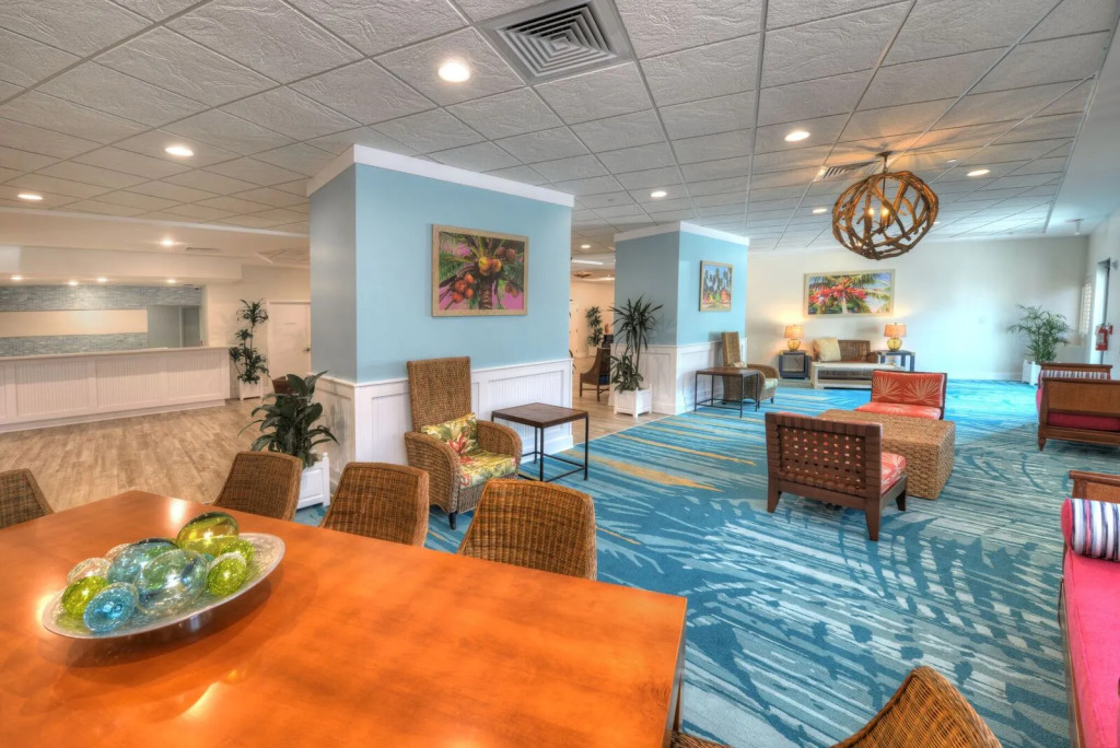 Bahama House - Daytona Beach Shores