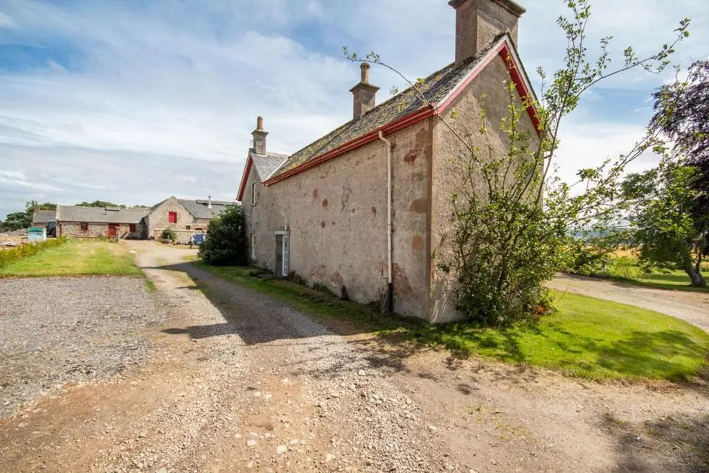 Meddat Farm Annex