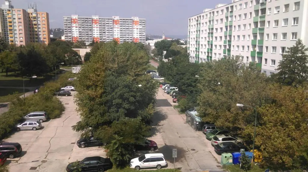 Austrian Business CENTRUM Ufo Einsteinova