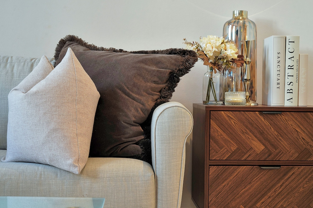 Hertford Flat 13