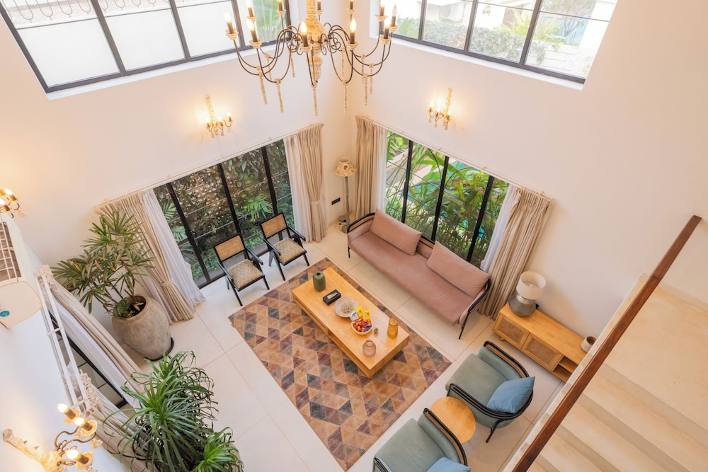 ELIVAAS Bogenvilla Luxe 3 BHK Villa
