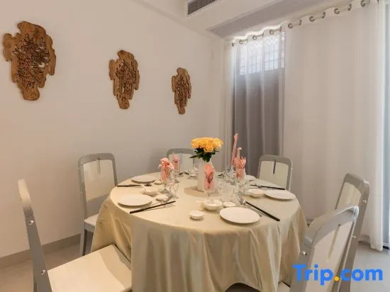 Libo Qizi Oshe · Ancient Town Designer Holiday Home