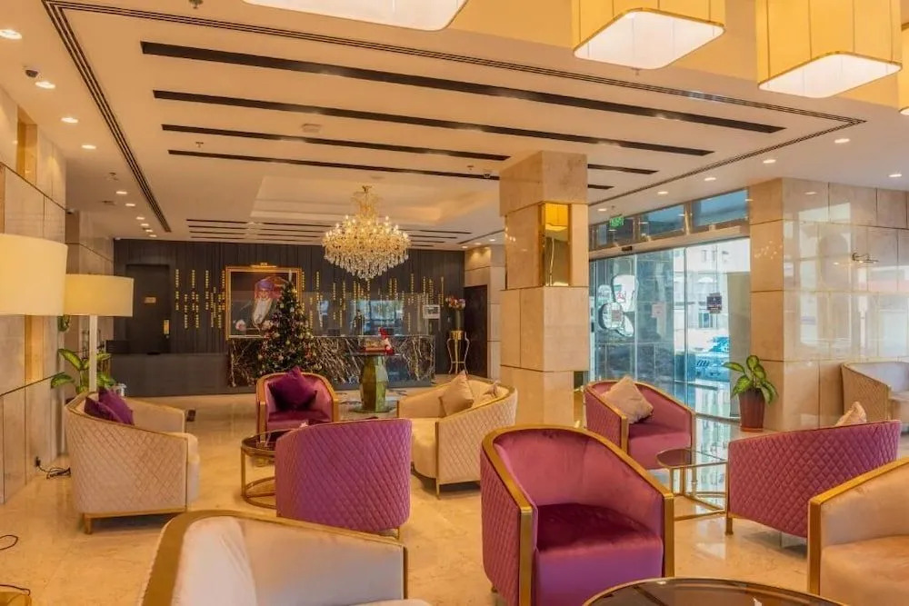 Royal Crown Hotel