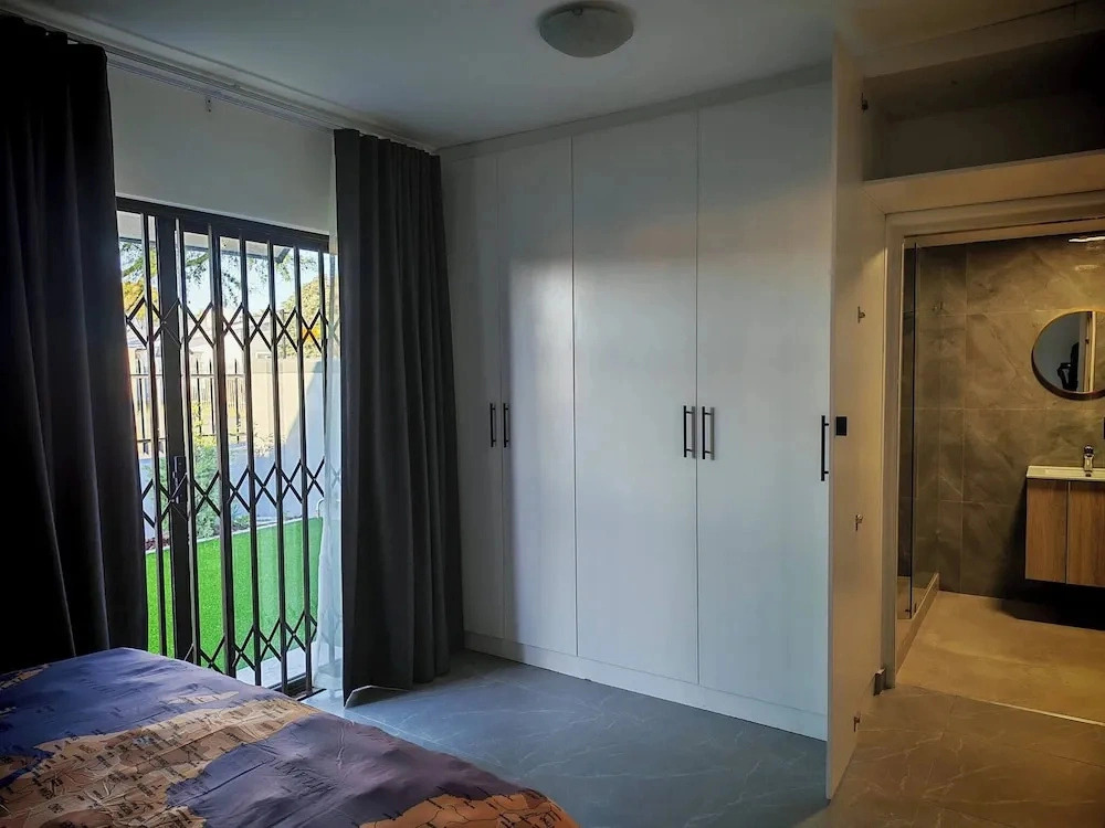 Room-double Patio Studio Room With En-su
