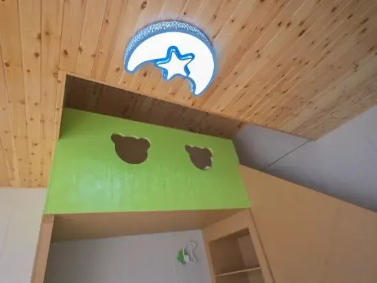 Yisu Bi'an Xiaoyuan Homestay