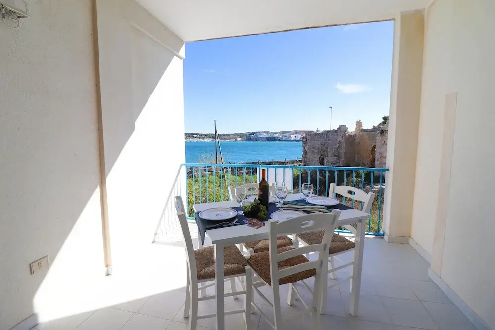 Casa Lucrezia Unique Sea View and Relaxation Near the Historic Centre