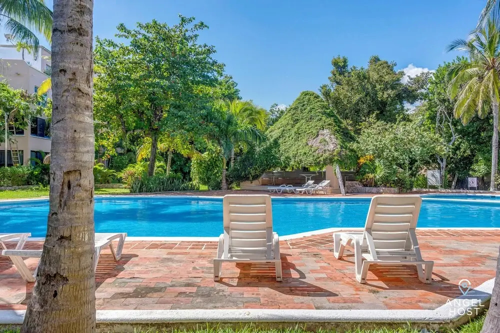Deluxe Suites at Villas Tropical