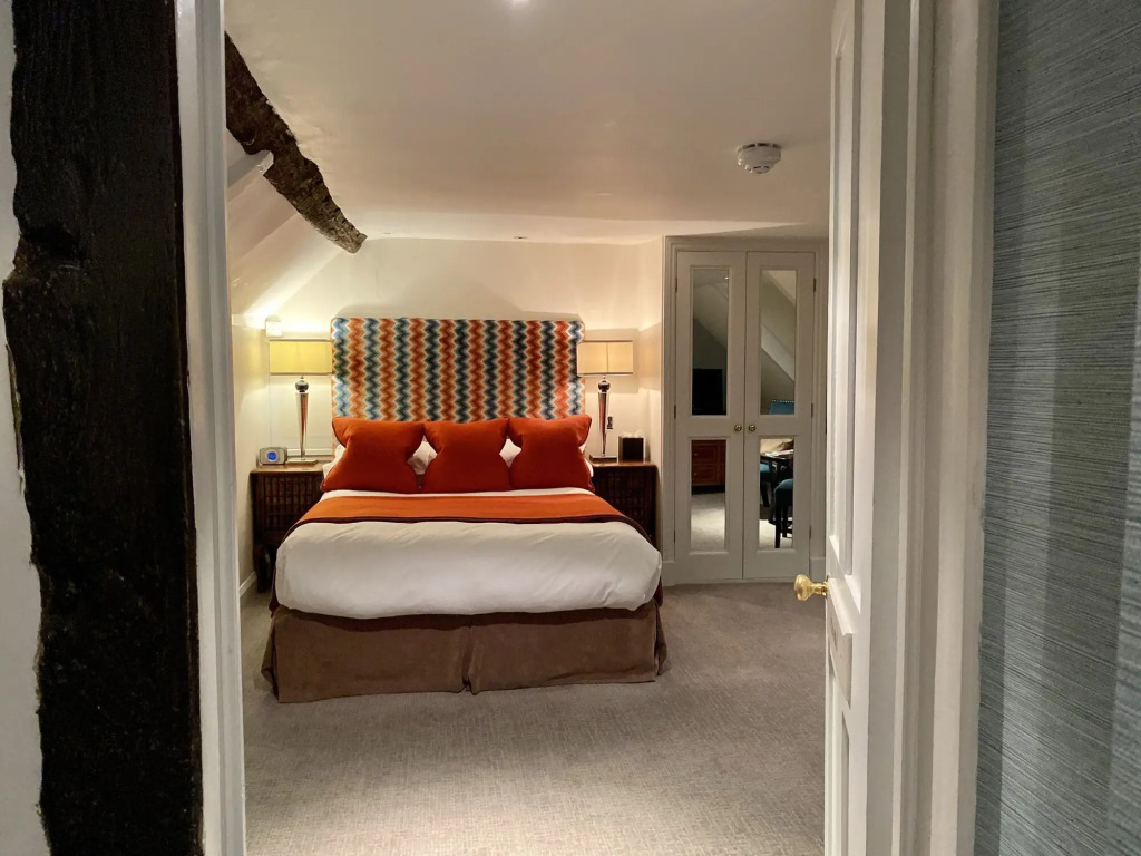 Langshott Manor - Luxury Hotel Gatwick