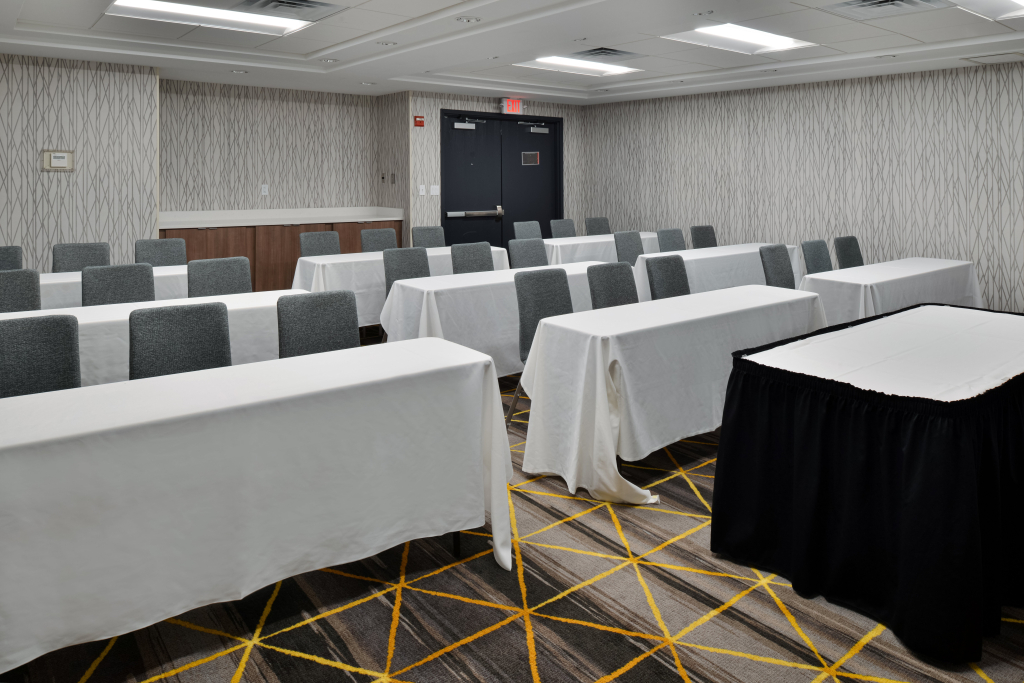 Holiday Inn Hotel & Suites Overland Park-Convention Center by IHG