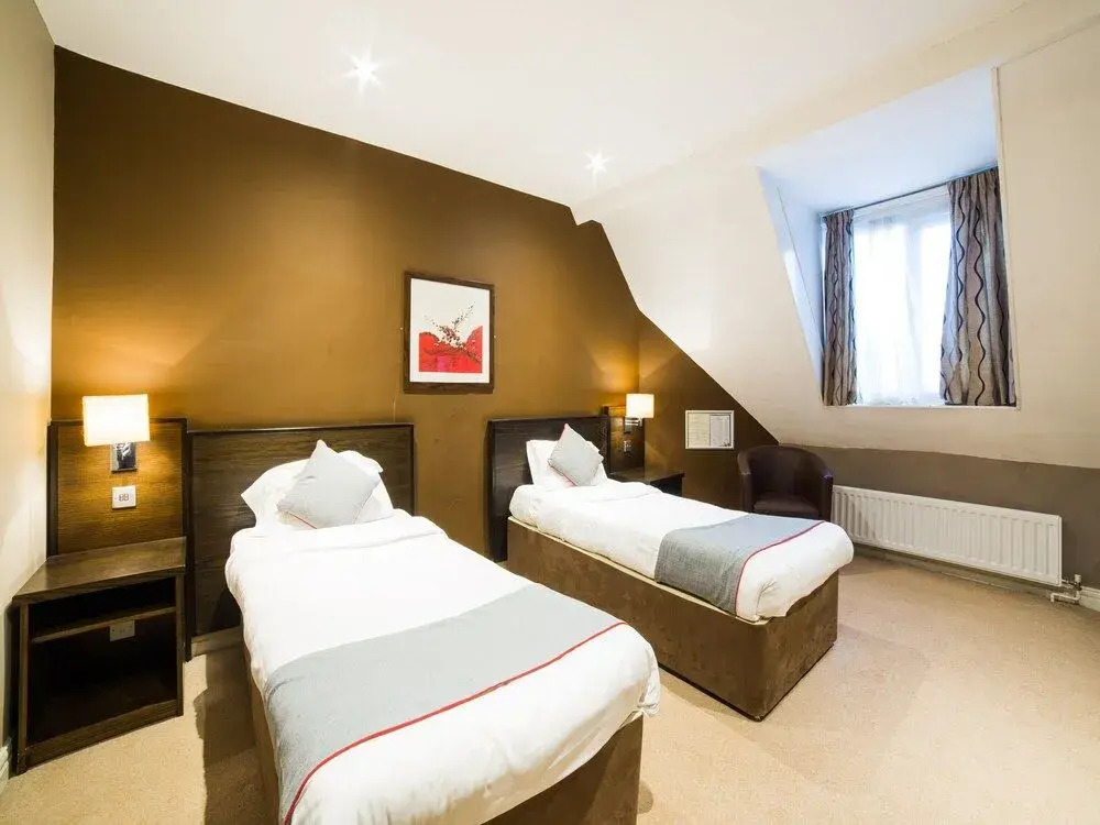 OYO Hotel Majestic