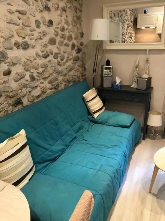 Vieil Antibes, Ravissant 2p Avec Petite Terrasse