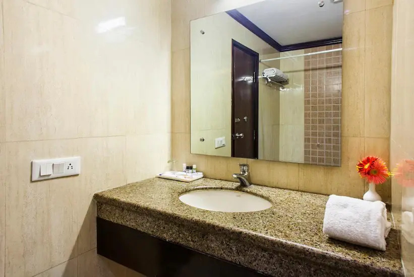 Ark Hotel And Resort