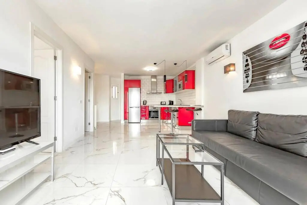 Modern apartment in Parque Royal I