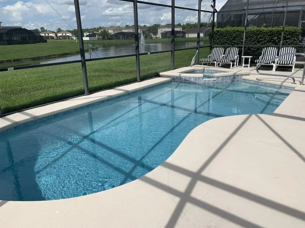 Spacious 5br, 3.5ba W/ 2 Living Areas 5 Bedroom Villa