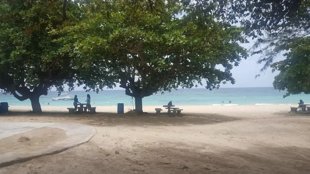 Emerald SunDara Villa Ochi