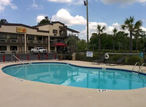 Super 8 Conway/ Myrtle Beach Area