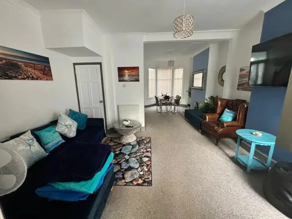 Coastal House Opposite Beach Sleeps 6 Pet Friendly
