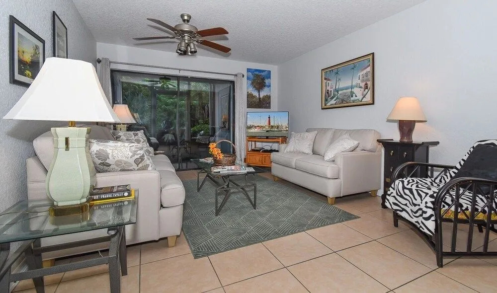 SC105 Sea Woods by RedAwning